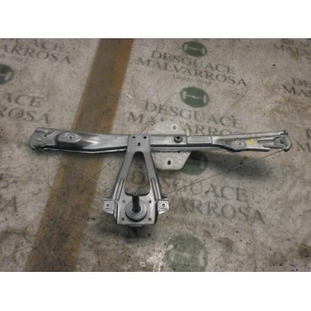 ELEVALUNAS TRASERO DERECHO 