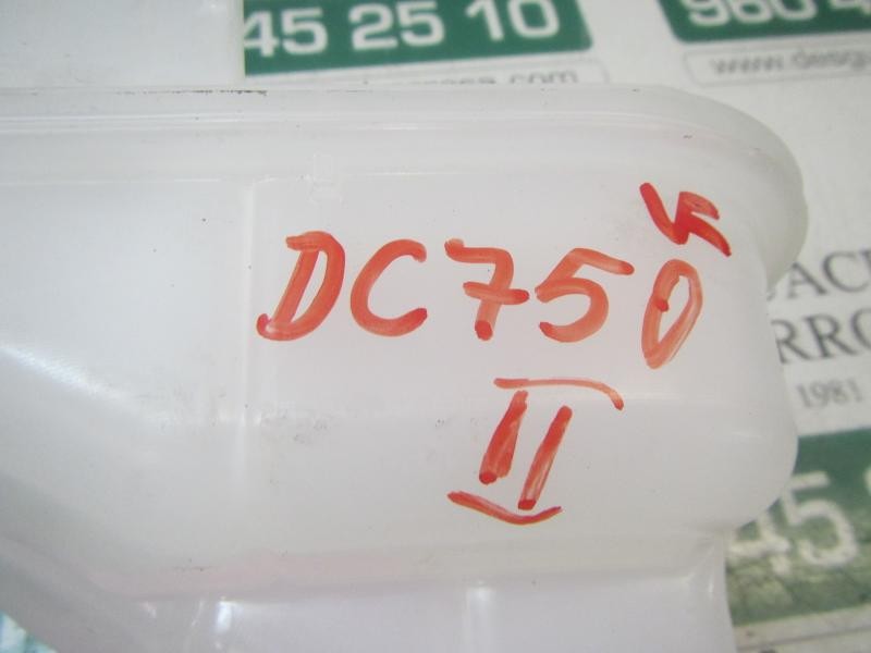 Recambio de deposito expansion para toyota corolla hybrid referencia OEM IAM 164A20T060  