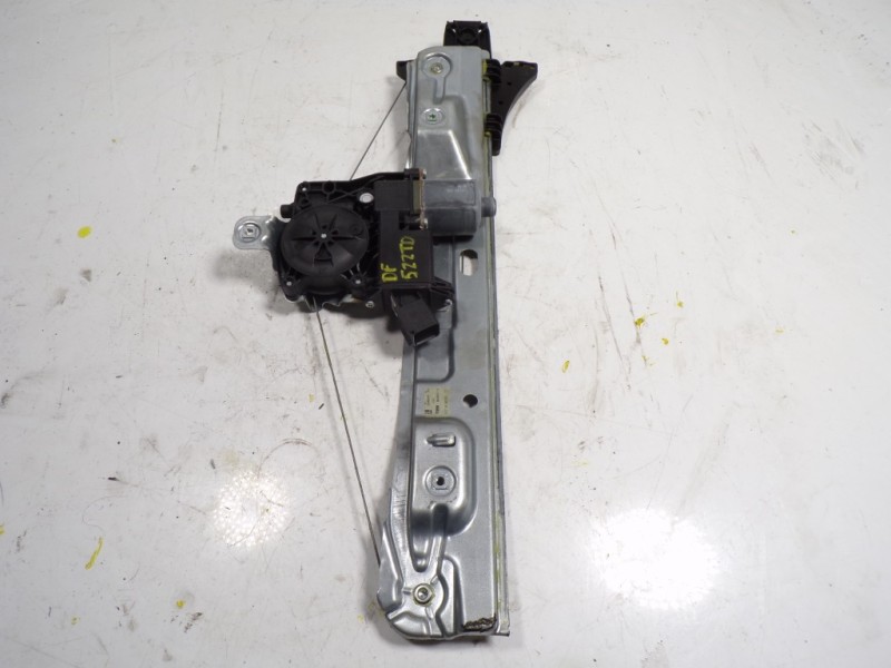 Recambio de elevalunas trasero derecho para opel insignia berlina 1.6 cdti dpf referencia OEM IAM  20952451 