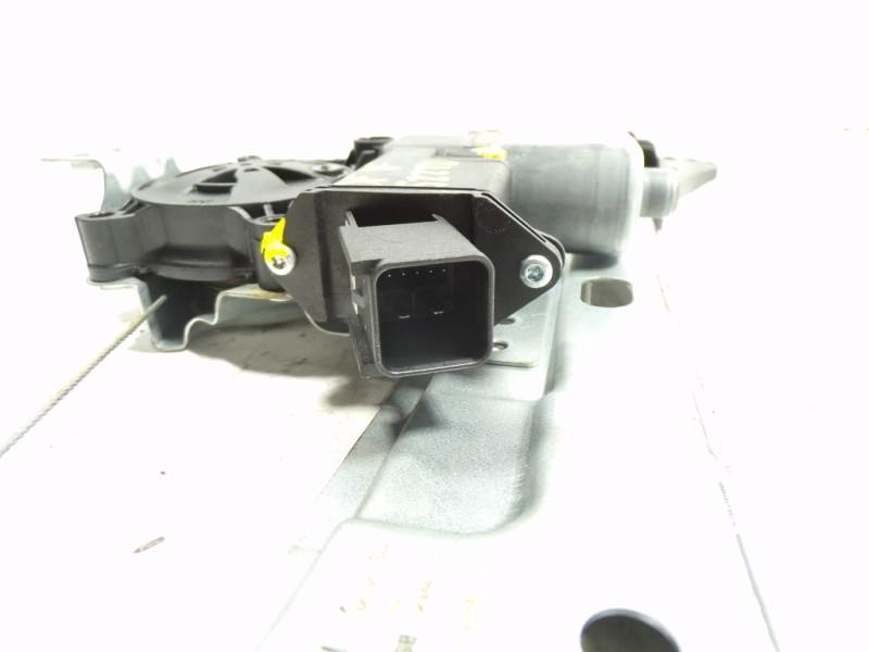 Recambio de elevalunas trasero derecho para opel insignia berlina 1.6 cdti dpf referencia OEM IAM  20952451 