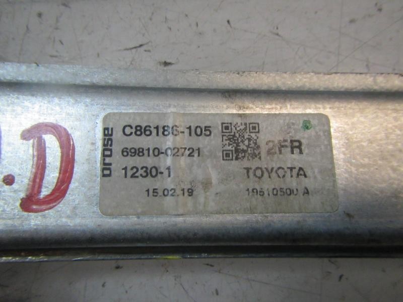 Recambio de elevalunas delantero derecho para toyota corolla hybrid referencia OEM IAM 6981002721 6981002721 C86186105