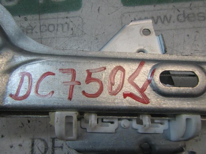 Recambio de elevalunas delantero derecho para toyota corolla hybrid referencia OEM IAM 6981002721 6981002721 C86186105