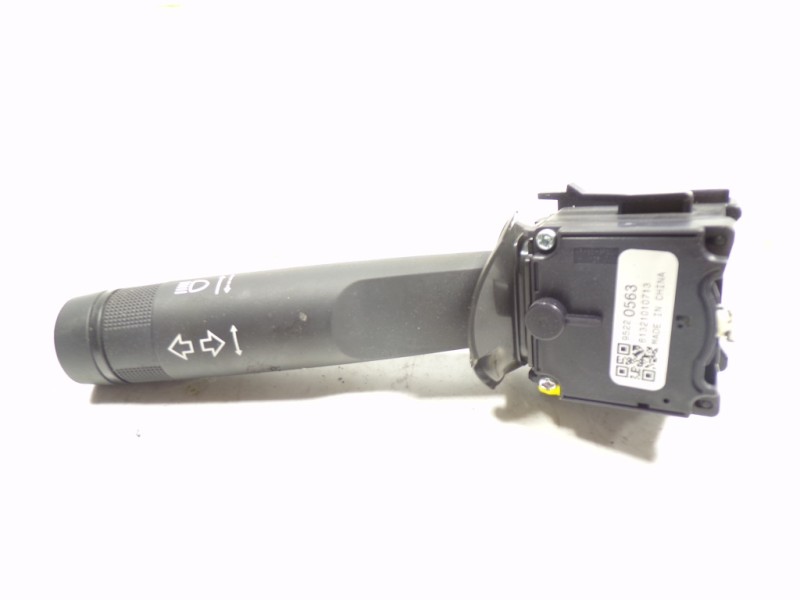 Recambio de mando intermitentes para opel insignia berlina 1.6 cdti dpf referencia OEM IAM  95220563 