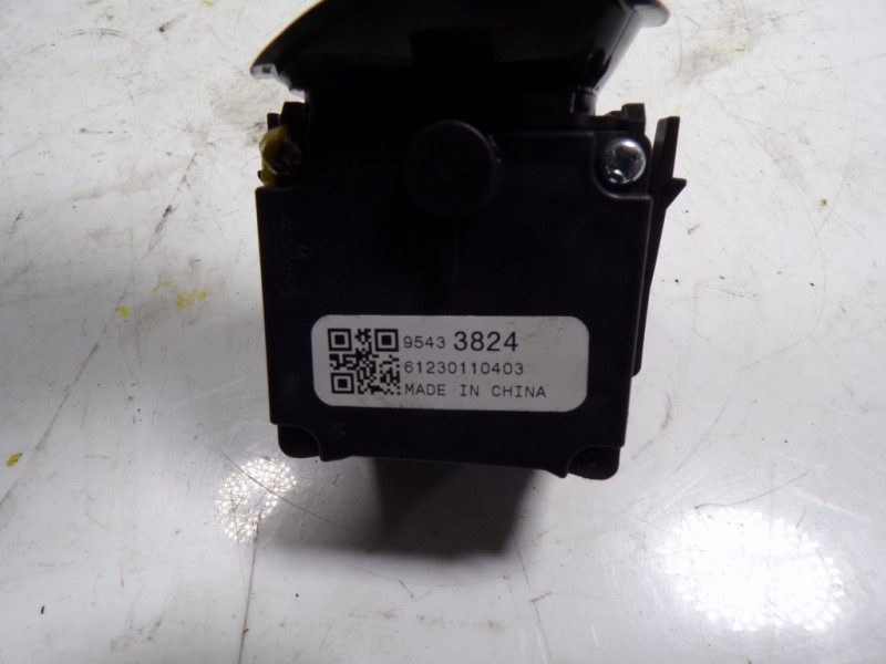 Recambio de mando limpia para opel insignia berlina 1.6 cdti dpf referencia OEM IAM  95433824 