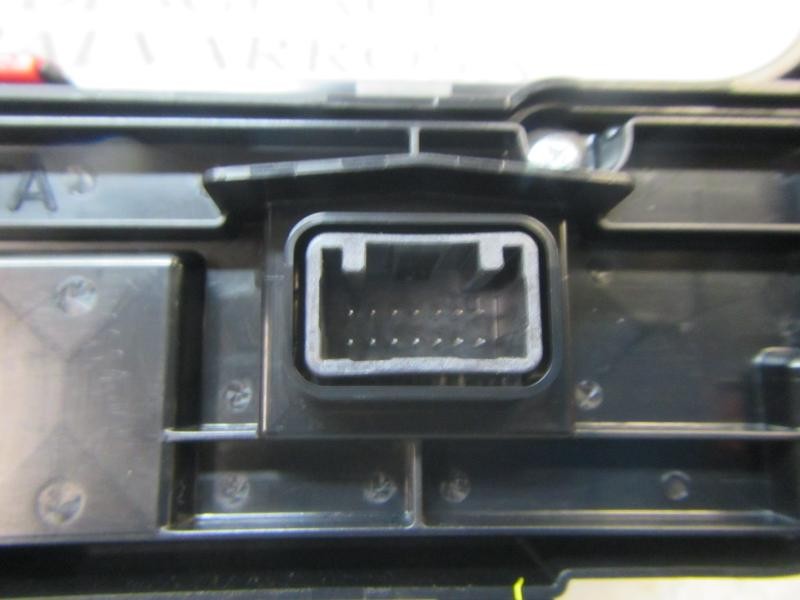 Recambio de mando climatizador para toyota corolla hybrid referencia OEM IAM 5590002E10 5590002E10 