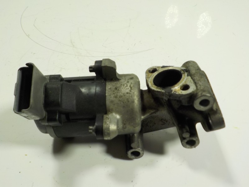 Recambio de valvula egr para jaguar xf 2.7 v6 diesel cat referencia OEM IAM  R8Q9D475BC 