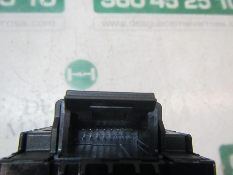 Recambio de mando luces para toyota corolla hybrid referencia OEM IAM 8432902040 02D7017J910 02D7017J910