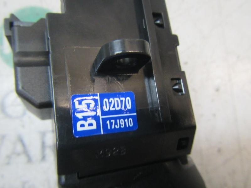 Recambio de mando luces para toyota corolla hybrid referencia OEM IAM 8432902040 02D7017J910 02D7017J910