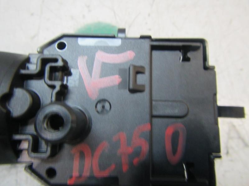 Recambio de mando luces para toyota corolla hybrid referencia OEM IAM 8432902040 02D7017J910 02D7017J910