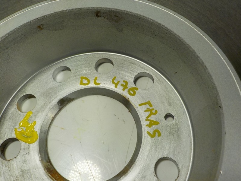 Recambio de disco freno trasero para seat leon sportstourer (kl8) style referencia OEM IAM 5Q0615601D  