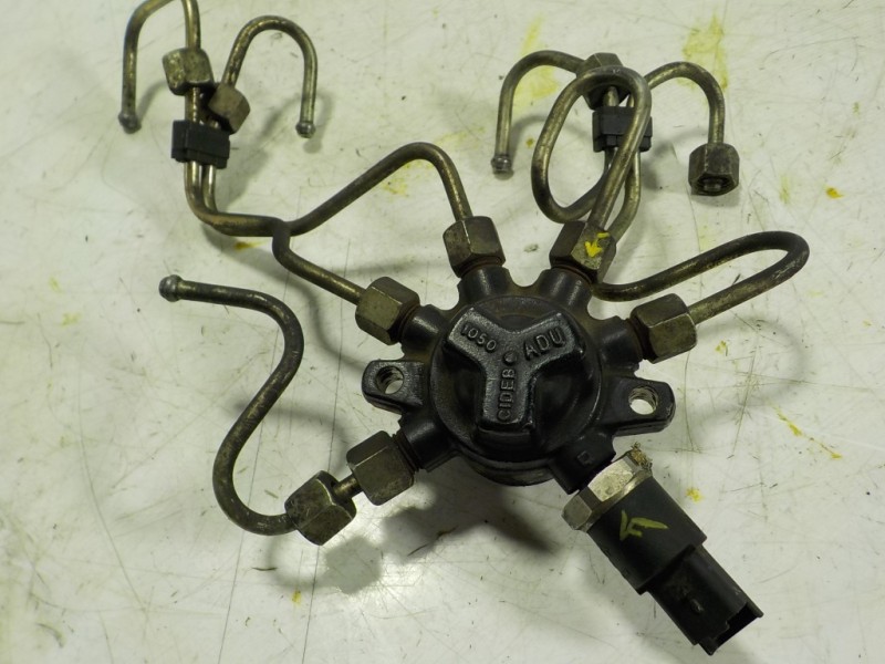 Recambio de rampa inyectora para renault kangoo (f/kc0) 4x4 expression (kc0s/v) referencia OEM IAM   