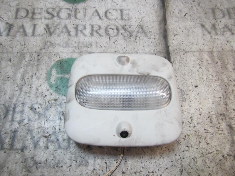 Recambio de piloto interior para chrysler jeep compass 2.0 crd cat referencia OEM IAM 5183449AA  