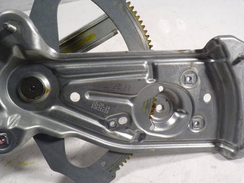 Recambio de elevalunas trasero derecho para renault scenic iii 1.5 dci diesel fap referencia OEM IAM 827208148R 827208148R 