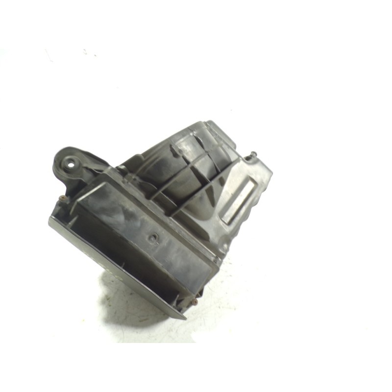 Recambio de filtro aire para renault scenic iii 1.5 dci diesel fap referencia OEM IAM 8200947663  