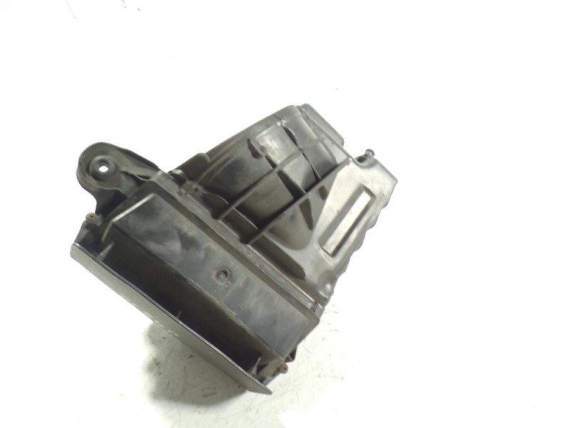 Recambio de filtro aire para renault scenic iii 1.5 dci diesel fap referencia OEM IAM 8200947663  