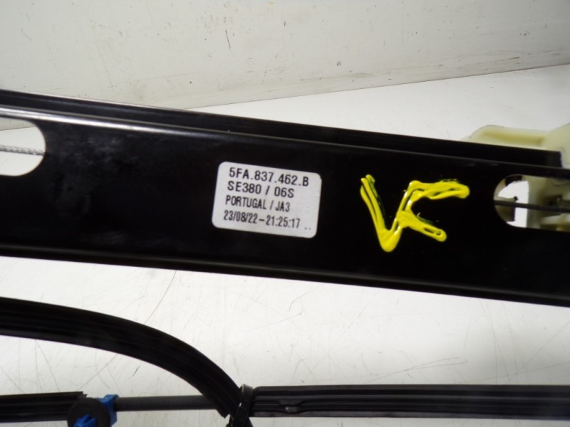 Recambio de elevalunas delantero derecho para seat leon sportstourer (kl8) style referencia OEM IAM 5FA837462B 5FA837462B 