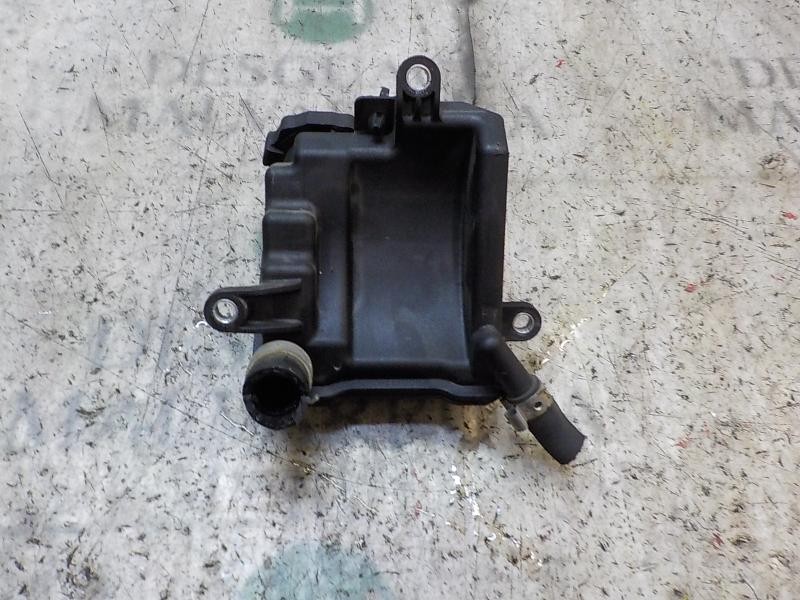 Recambio de deposito servo para mercedes-benz clase r (w251) 3.0 cdi cat referencia OEM IAM A0004602283  