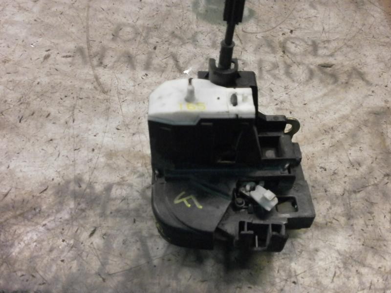 Recambio de cerradura puerta delantera derecha para renault clio ii fase ii (b/cb0) authentique referencia OEM IAM   