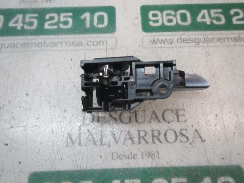 Recambio de maneta interior trasera izquierda para toyota corolla hybrid referencia OEM IAM 6920602370C0  