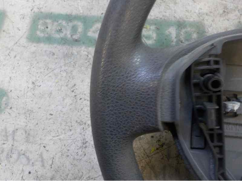 Recambio de volante para dacia duster ambiance 4x4 referencia OEM IAM 484007065R 34192994A 34192994A