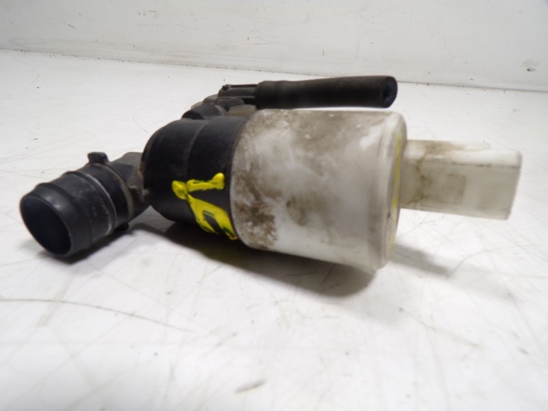 Recambio de bomba limpia para citroën c4 lim. 1.6 hdi fap referencia OEM IAM 643492 964516338001 