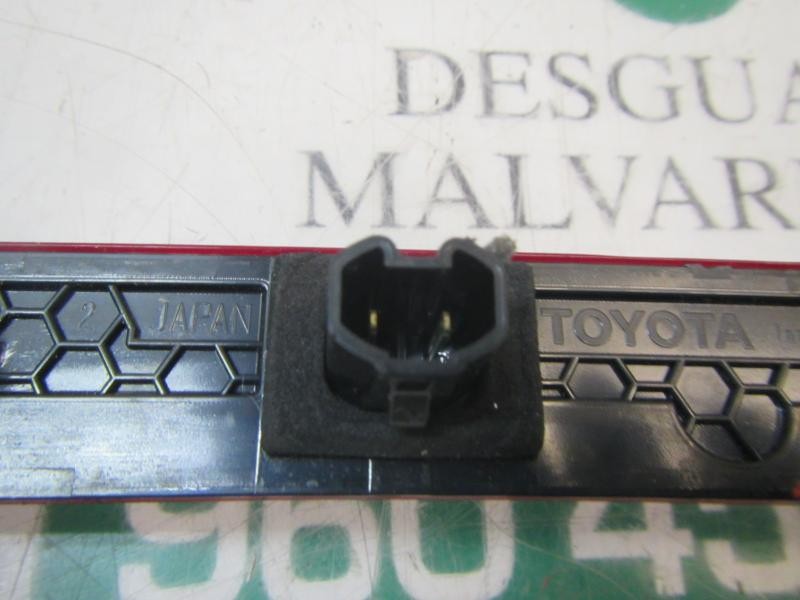 Recambio de piloto trasero central para toyota corolla hybrid referencia OEM IAM 8157012450  