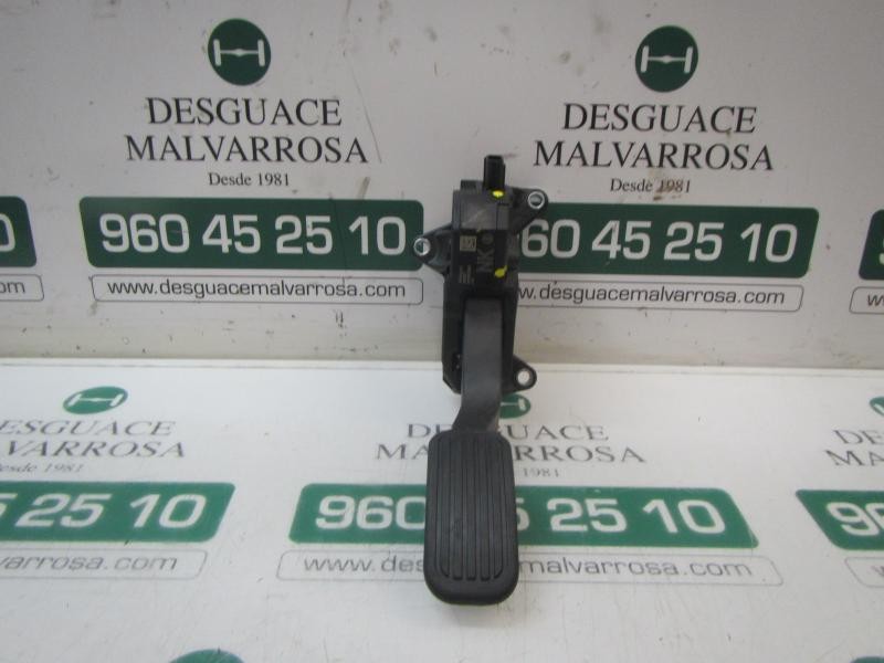 Recambio de potenciometro pedal para toyota corolla hybrid referencia OEM IAM 7811002210 7811002210 19039C1