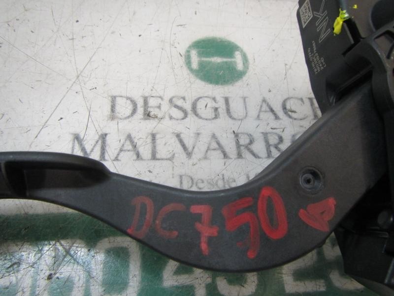 Recambio de potenciometro pedal para toyota corolla hybrid referencia OEM IAM 7811002210 7811002210 19039C1