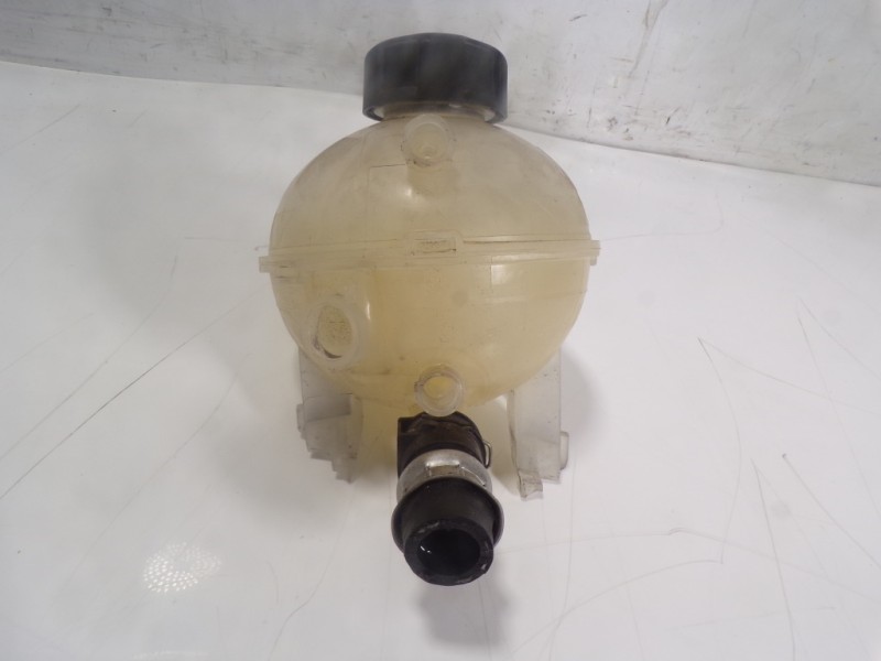 Recambio de deposito expansion para peugeot rifter 1.5 blue-hdi fap referencia OEM IAM 9678126080  
