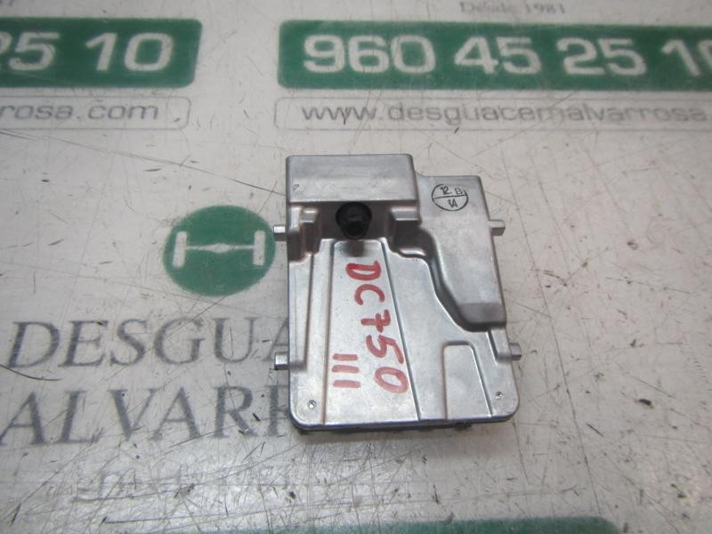 Recambio de modulo electronico para toyota corolla hybrid referencia OEM IAM 8646C12010 8646C12010 0365007974