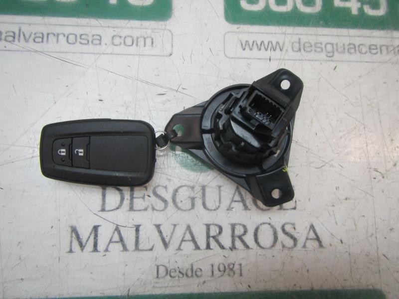 Recambio de conmutador de arranque para toyota corolla hybrid referencia OEM IAM 8961102190  