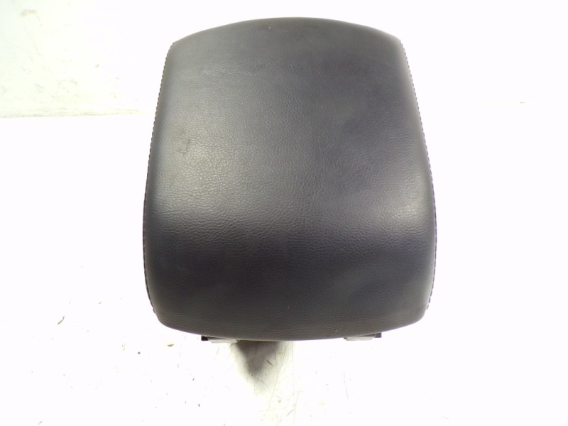 Recambio de apoyabrazos central para mazda 6 kombi ()(.2012) 2.2 turbodiesel cat referencia OEM IAM GML864450C02  