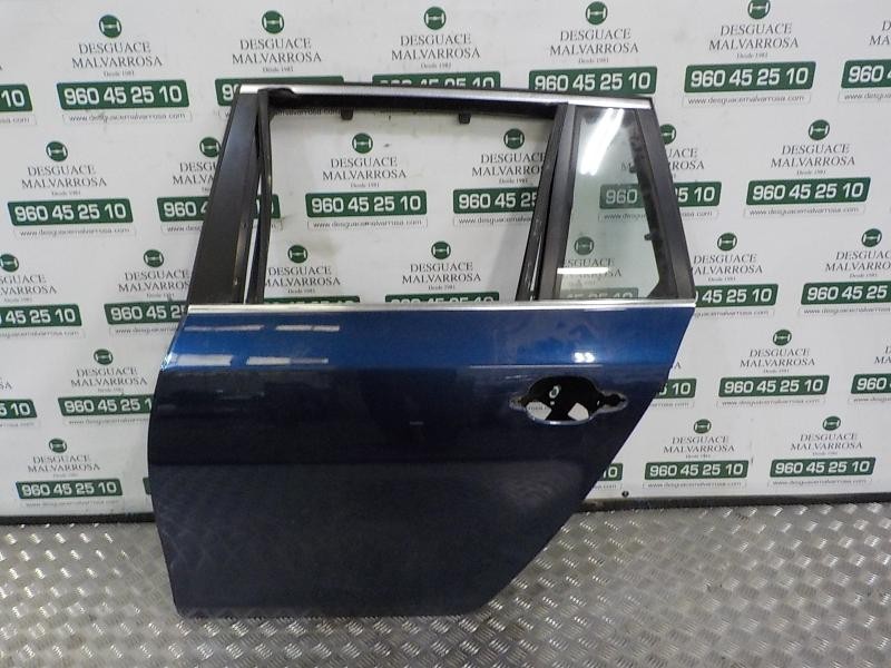 Recambio de puerta trasera izquierda para bmw serie 5 touring (e61) 520d referencia OEM IAM 41527158501  