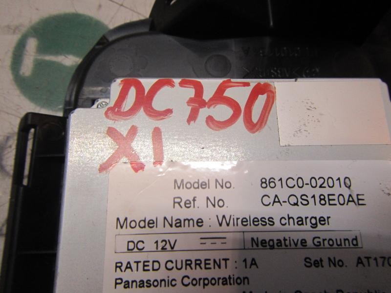 Recambio de pantalla multifuncion para toyota corolla hybrid referencia OEM IAM 861C002010 861C002010 