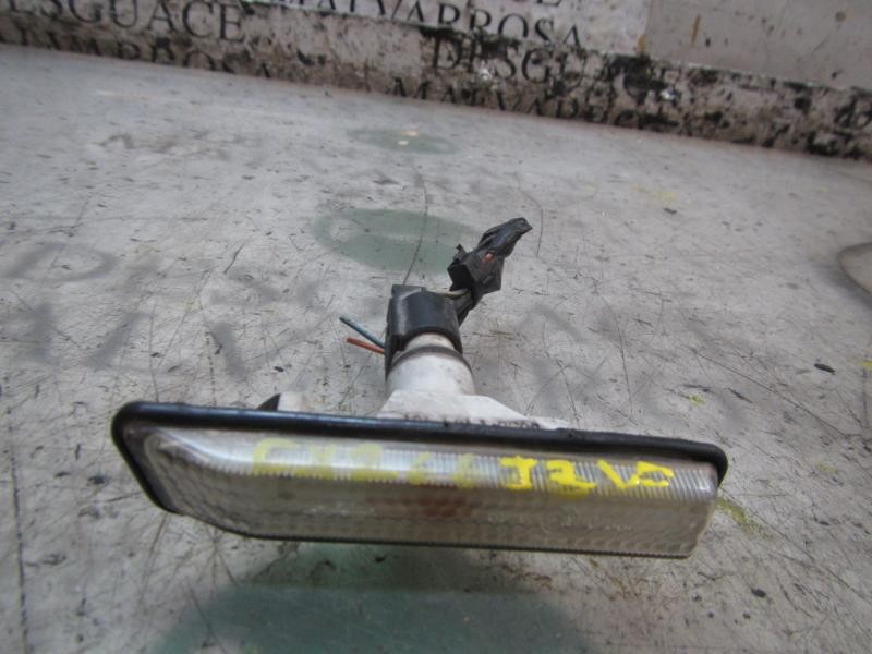 Recambio de piloto lateral izquierdo para bmw x5 (e53) 3.0d referencia OEM IAM 63137164491  