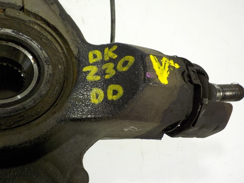 Recambio de mangueta delantera derecha para citroën c4 lim. 1.6 hdi fap referencia OEM IAM 364796  