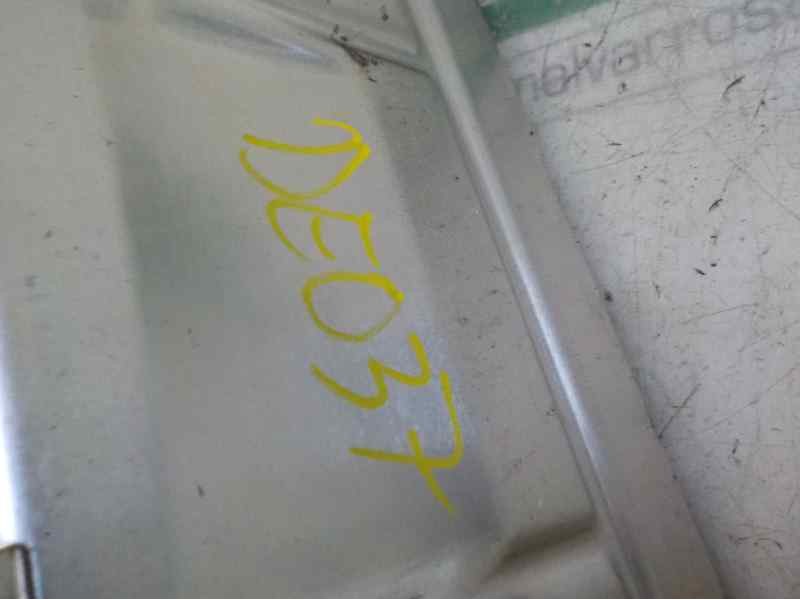 Recambio de palanca cambio para volkswagen golf vi (5k1) 1.6 tdi dpf referencia OEM IAM 1K0711050A 1K0711049CH 