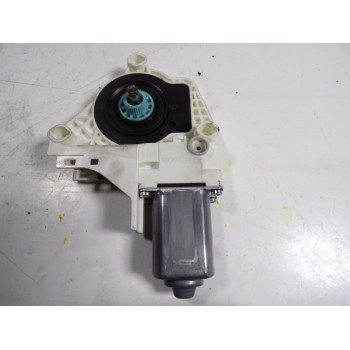 MOTOR ELEVALUNAS DELANTERO IZQUIERDO 8K0959801C 8K0959801C 1101A62114110