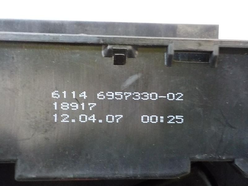 Recambio de caja reles / fusibles para bmw serie 5 touring (e61) 520d referencia OEM IAM 61146932452  