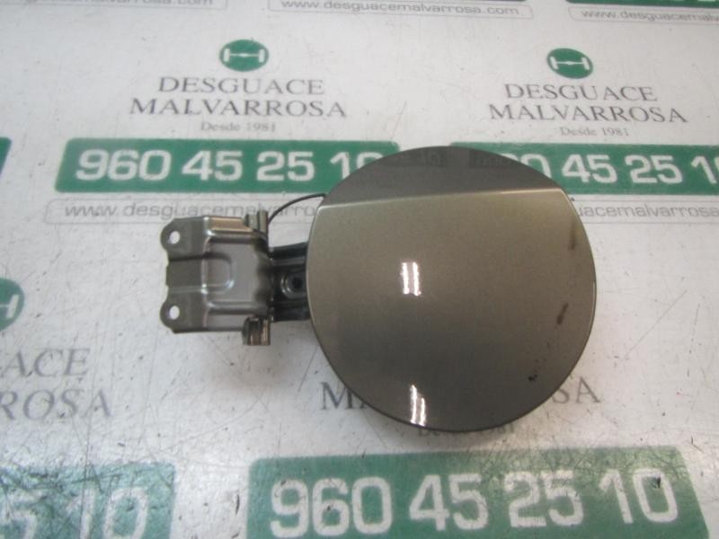 Recambio de tapa combustible para toyota corolla hybrid referencia OEM IAM 7735002220  