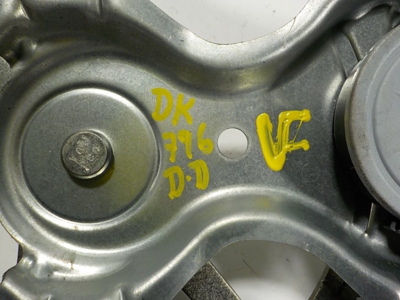 Recambio de elevalunas delantero derecho para lexus ct 200h referencia OEM IAM 6980148050 8571075060 