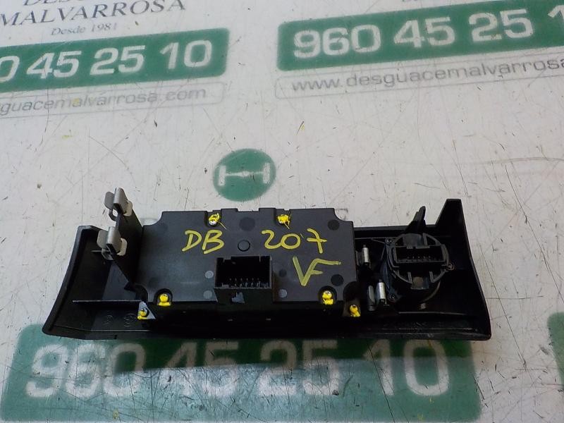 Recambio de mando luces para bmw serie 5 touring (e61) 520d referencia OEM IAM 61319134726  