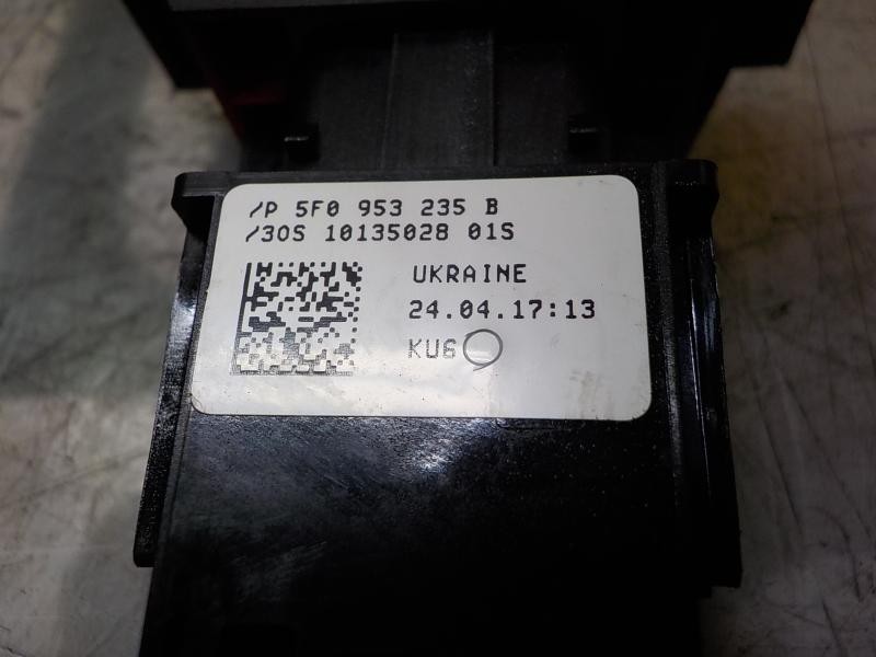 Recambio de warning para seat leon st (5f8) 1.6 tdi referencia OEM IAM 5F0953235B1QB 5F0953235B 