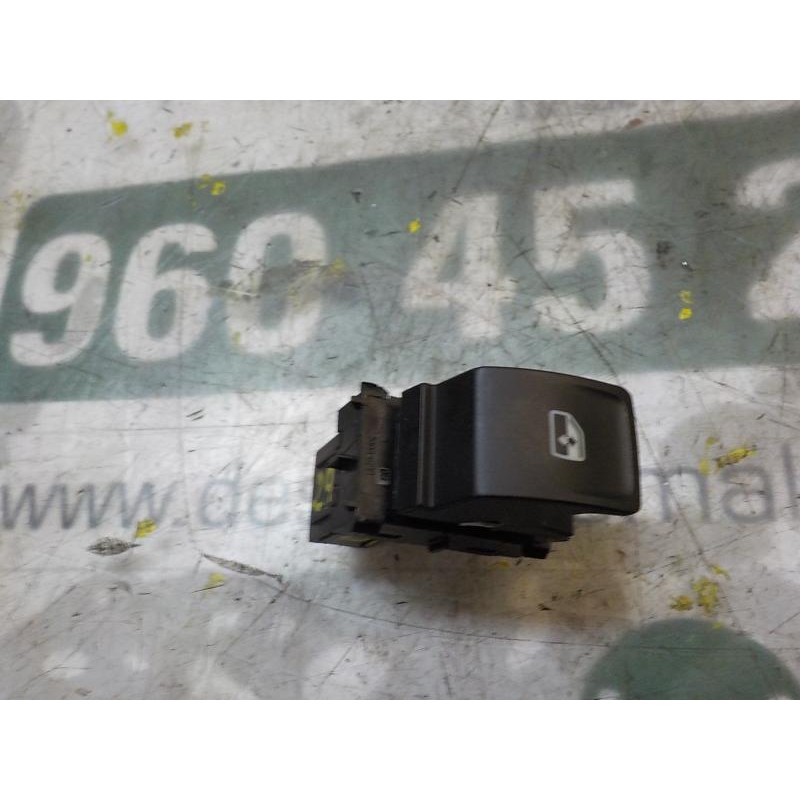 Recambio de mando elevalunas delantero derecho para seat leon st (5f8) 1.6 tdi referencia OEM IAM 5G0959855PWHS  