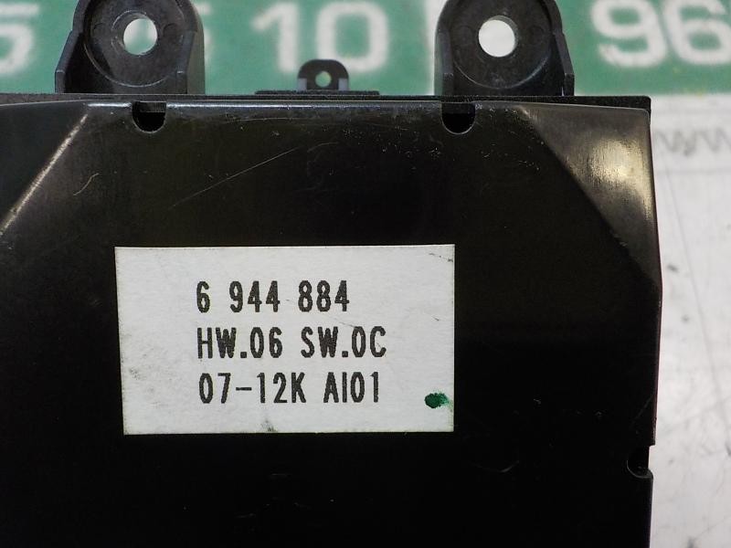 Recambio de mando multifuncion para bmw serie 5 touring (e61) 520d referencia OEM IAM 65826944884 6944884 