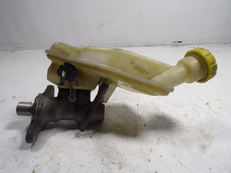 Recambio de bomba freno para citroën c3 picasso 1.6 hdi fap referencia OEM IAM 4601R8  