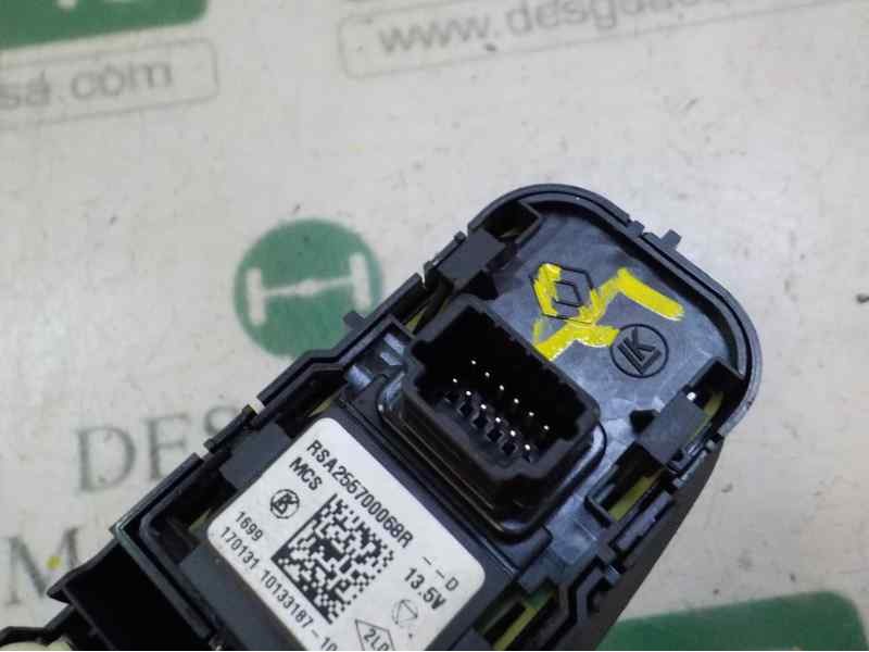 Recambio de mando elevalunas delantero izquierdo para renault clio iv grandtour 1.2 16v referencia OEM IAM   