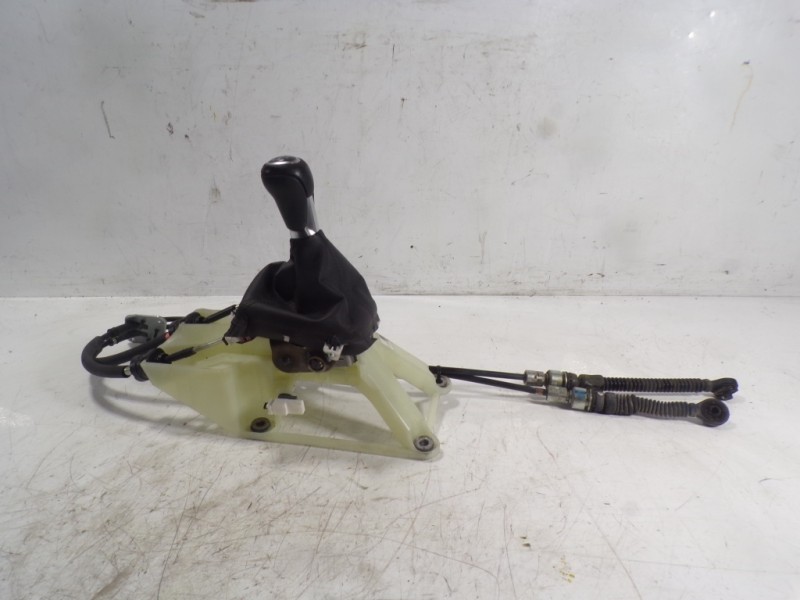 Recambio de palanca cambio para mazda 6 kombi ()(.2012) 2.2 turbodiesel cat referencia OEM IAM KE4046100C  00240021R21