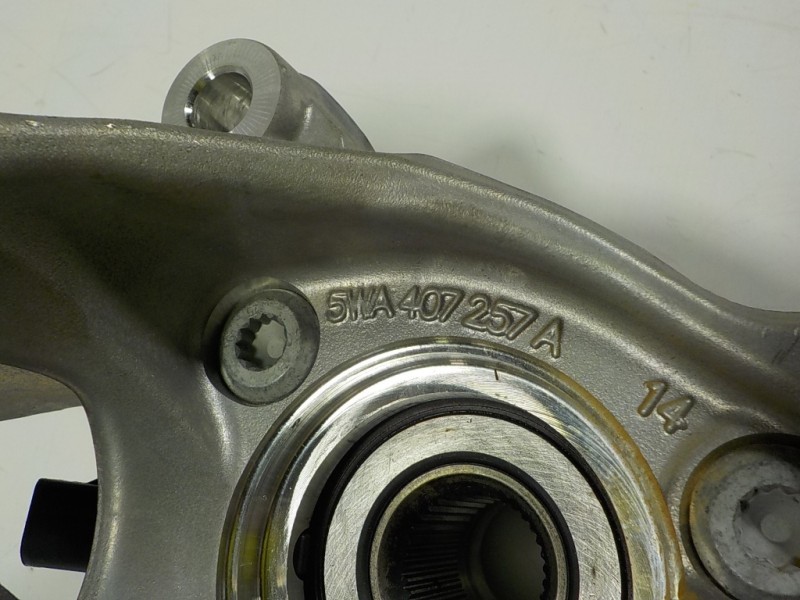 Recambio de mangueta delantera izquierda para seat leon sportstourer (kl8) style referencia OEM IAM 5WA407253A 5WA407257A 5WA407