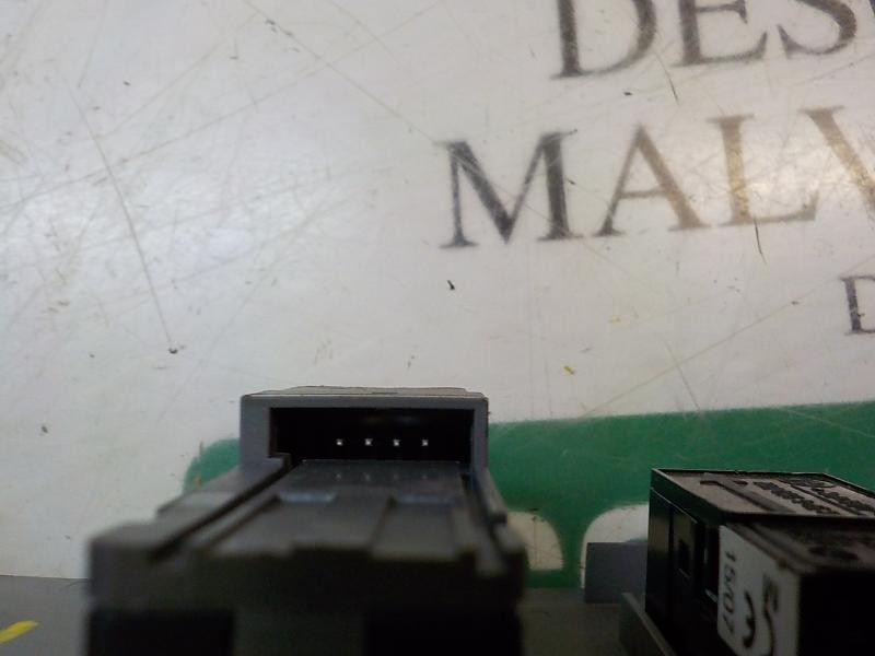 Recambio de modulo electronico para bmw serie 5 touring (e61) 520d referencia OEM IAM 61316918478 6918478 32131401